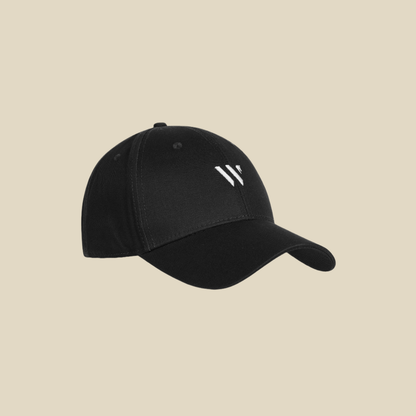 wellington international hat in black with white logo